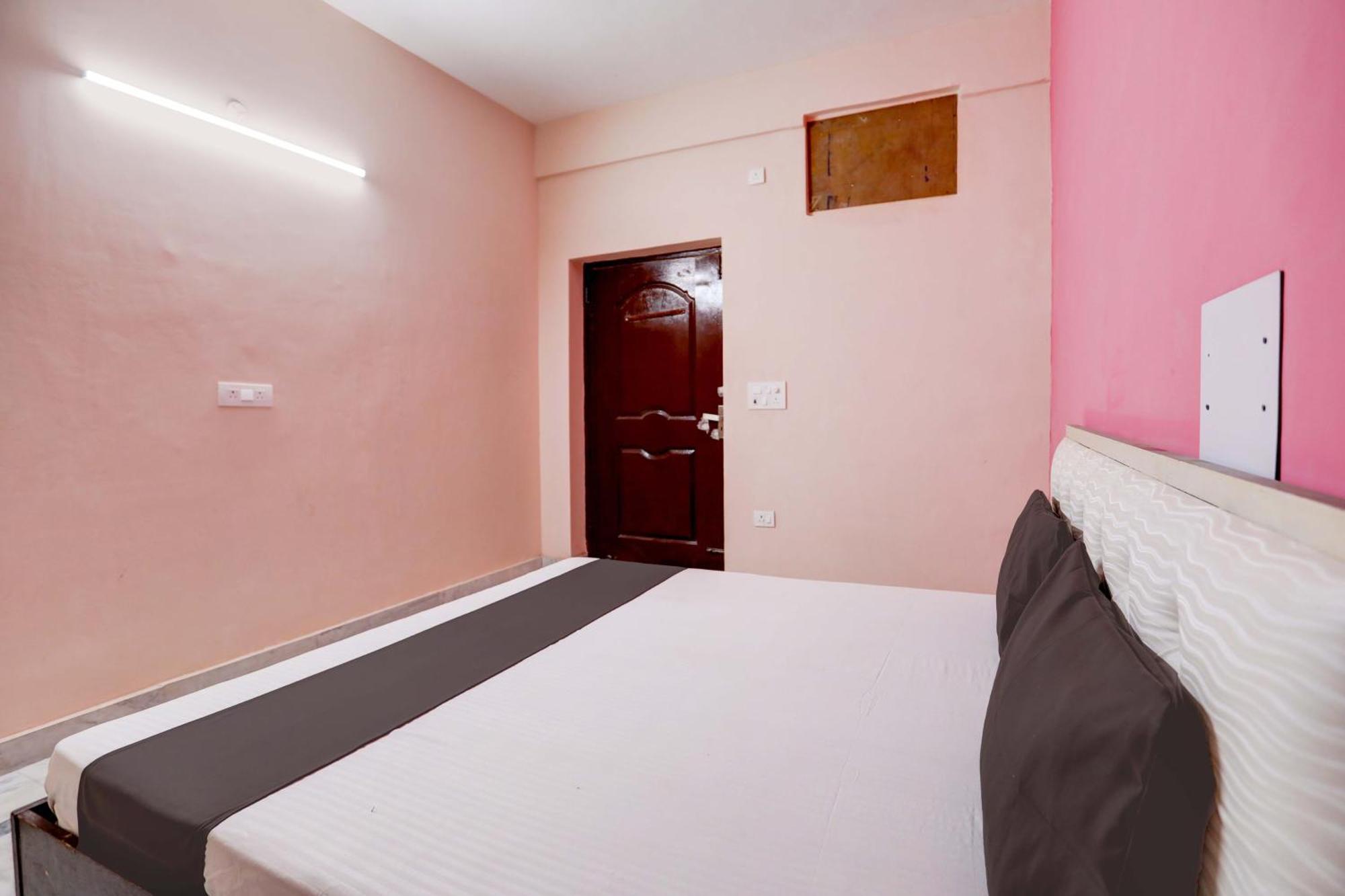 Hotel O Tilak Hotel 24 Sector 27 Near By Vinayak Hospital Gali No-6 诺伊达 外观 照片