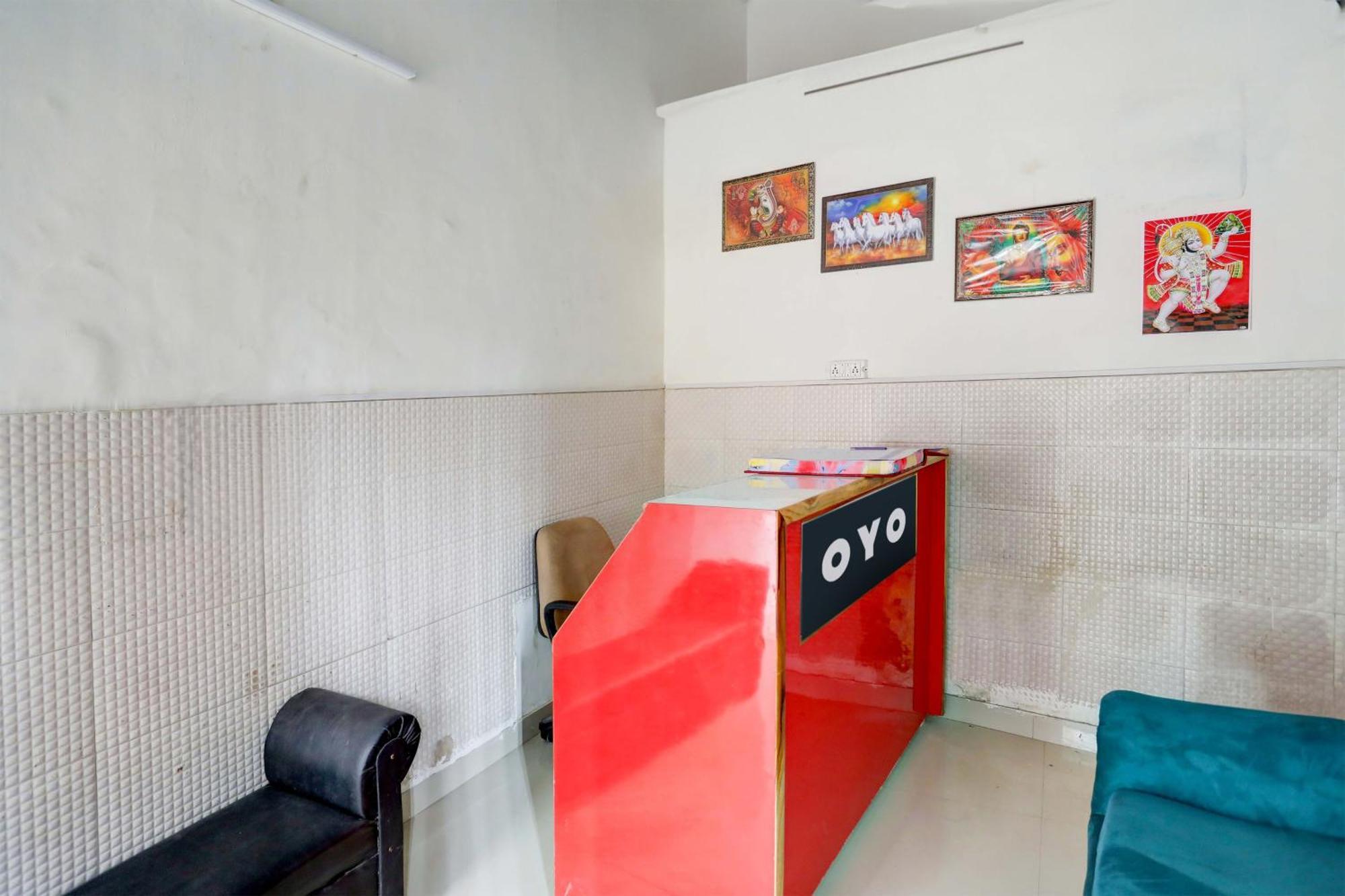 Hotel O Tilak Hotel 24 Sector 27 Near By Vinayak Hospital Gali No-6 诺伊达 外观 照片