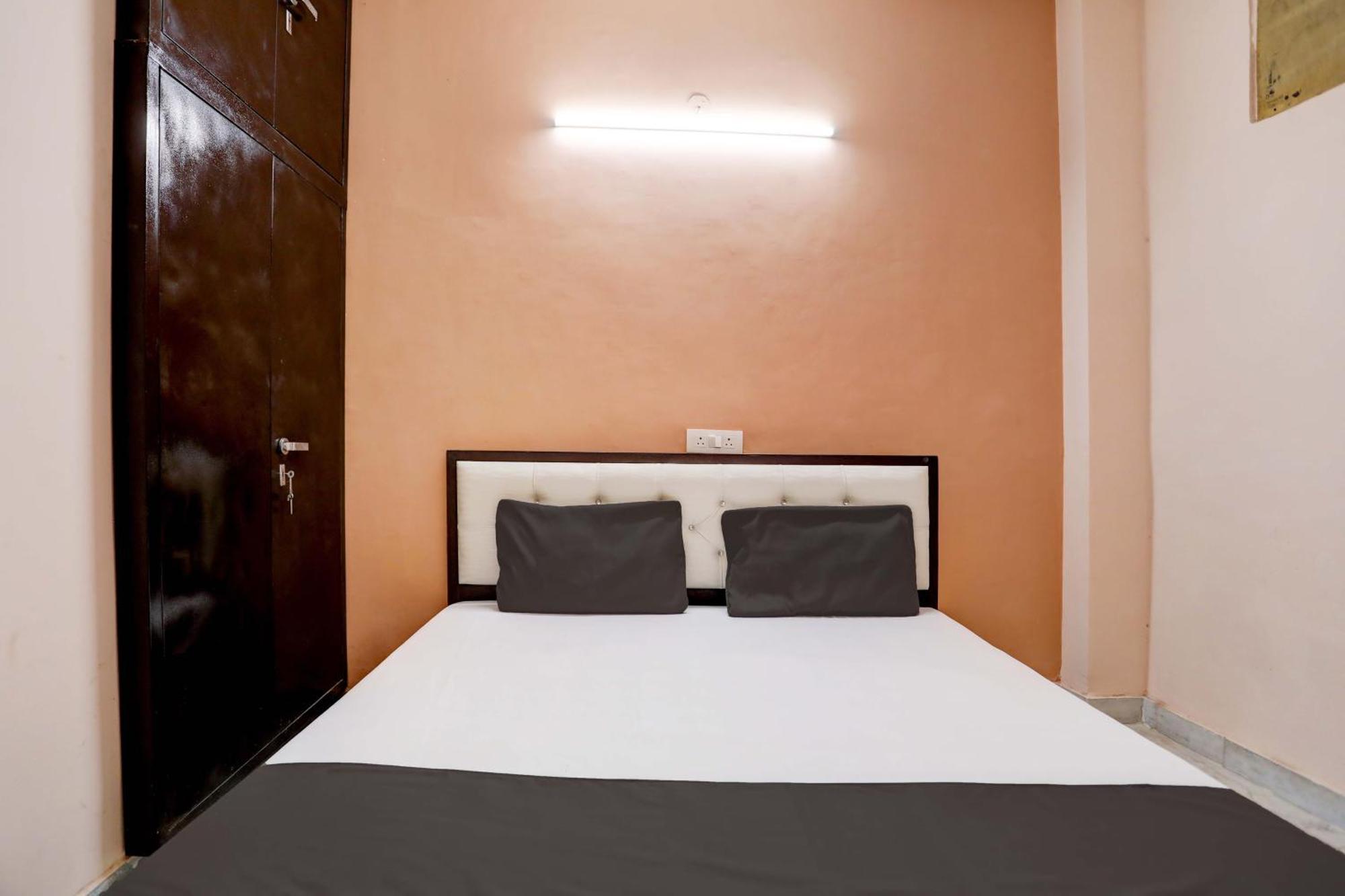 Hotel O Tilak Hotel 24 Sector 27 Near By Vinayak Hospital Gali No-6 诺伊达 外观 照片
