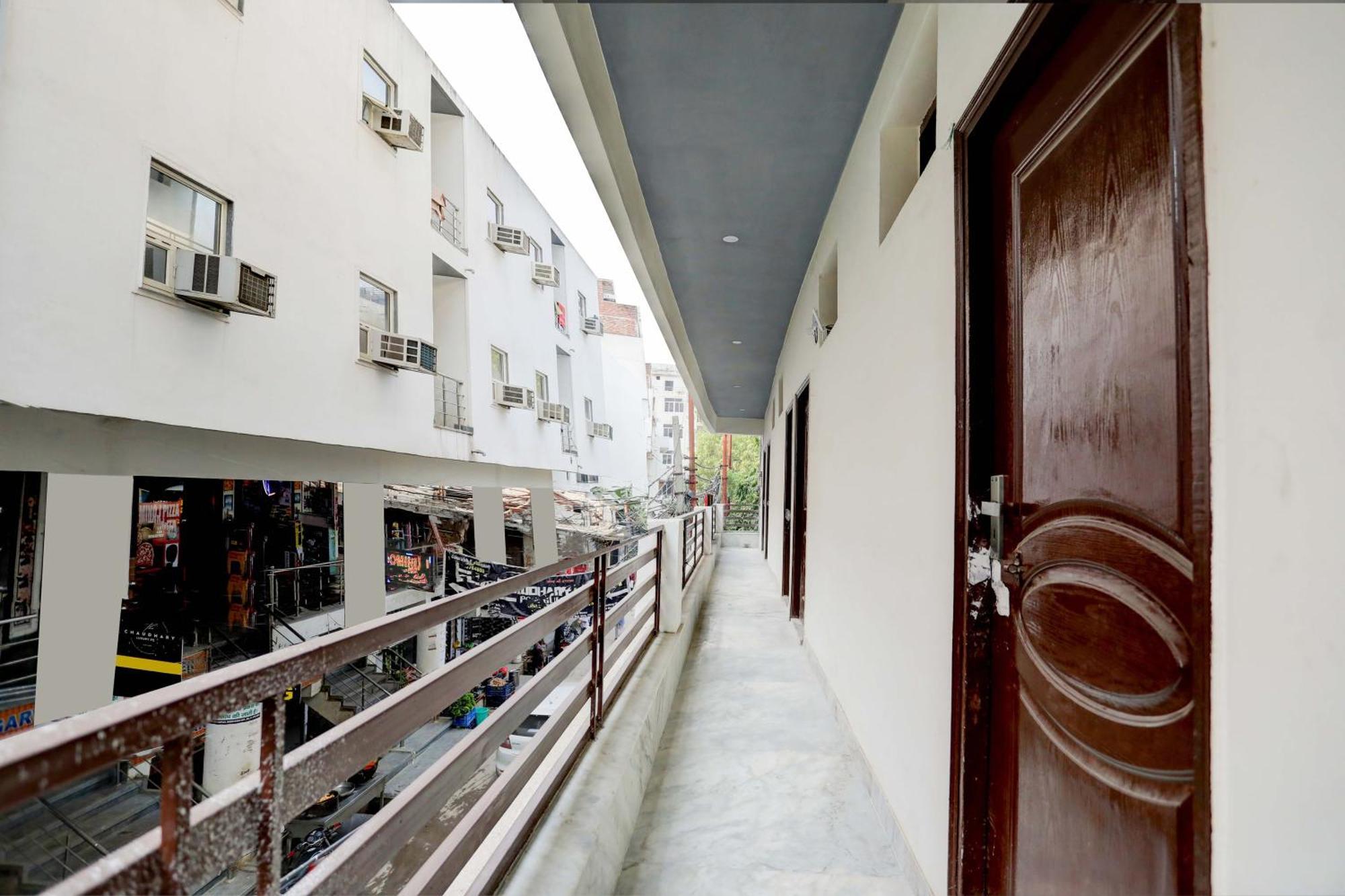 Hotel O Tilak Hotel 24 Sector 27 Near By Vinayak Hospital Gali No-6 诺伊达 外观 照片