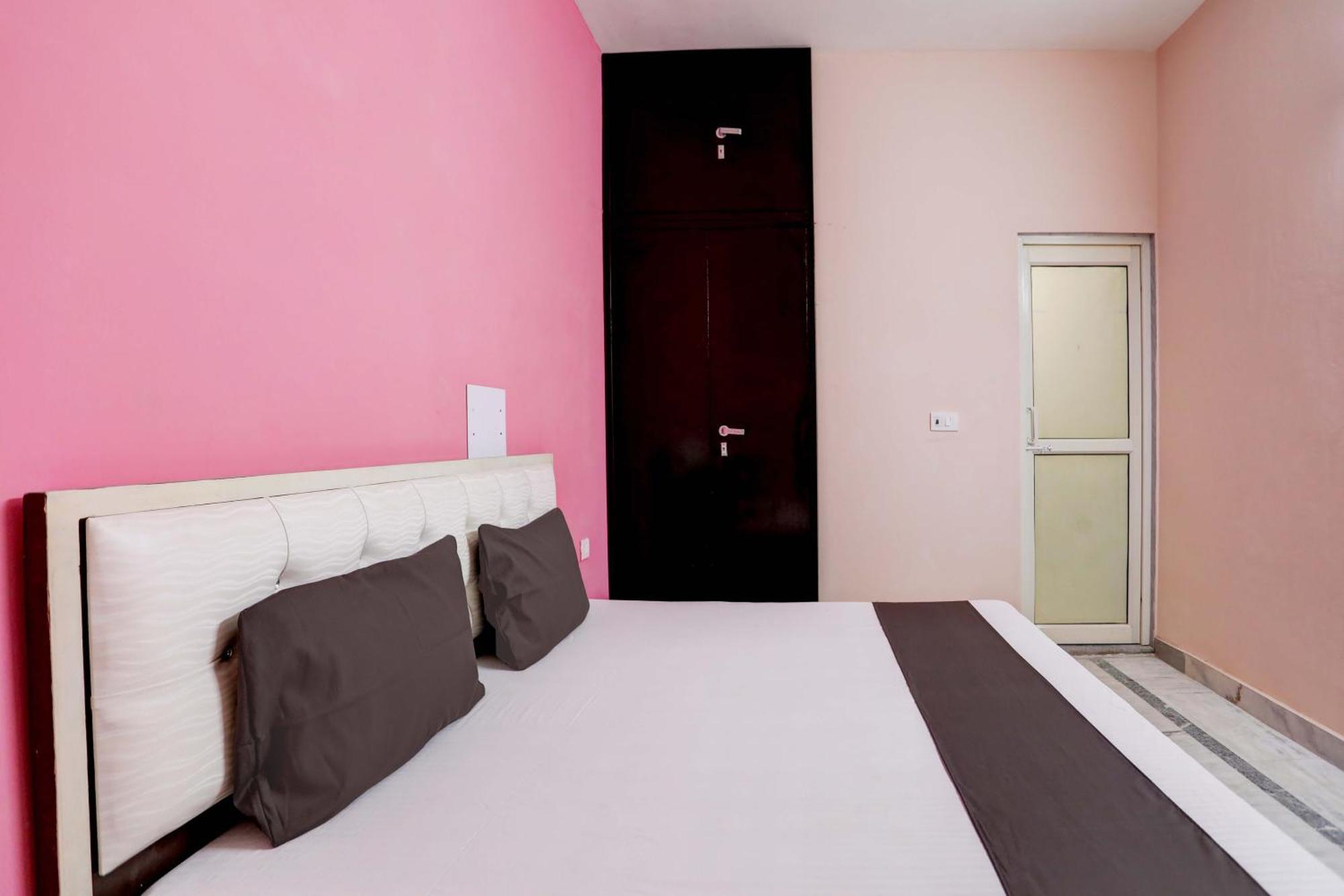 Hotel O Tilak Hotel 24 Sector 27 Near By Vinayak Hospital Gali No-6 诺伊达 外观 照片
